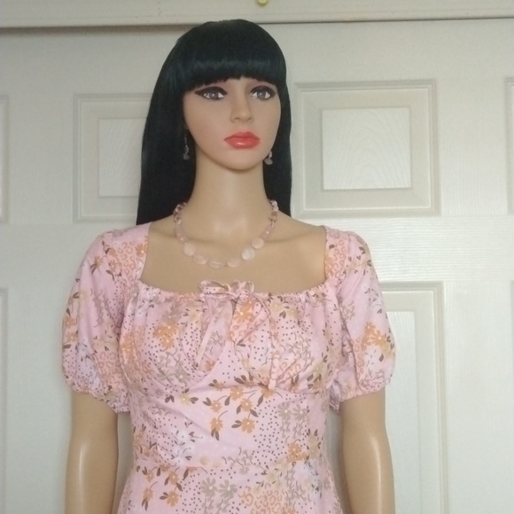 Spring + Mercer sundress/ H&M straw tote - Picture 5 of 11